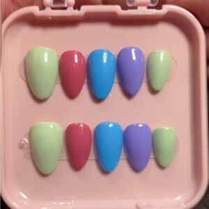 Colorful Press-On Nail Set